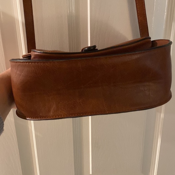 Chestnut cross body - Picture 5 of 12